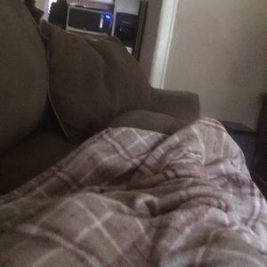 Meet your Posher, Robin